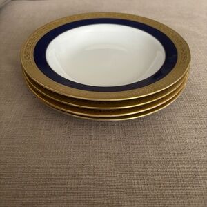 New set of 4 Muirfield New York 99171 Victorian Cobalt Soup/ Salad plates